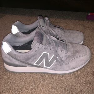 New Balance 694 sneakers